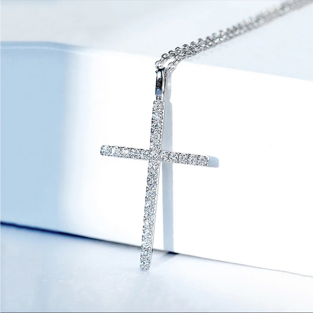 New Unisex 925 Silver Cross Pendant Necklace Cross Diamond Sparkling Necklace - Picture 2 of 5